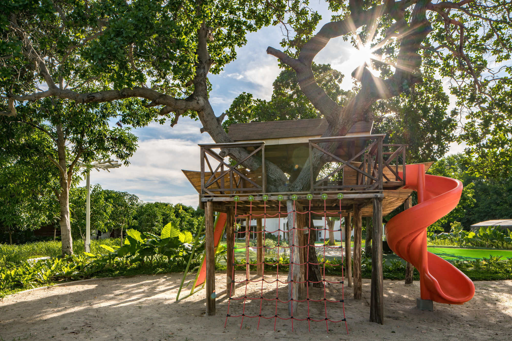 Astoria Palawan 5*